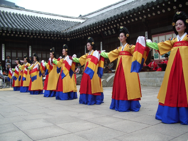 Trang phục truyền thống của người Hàn